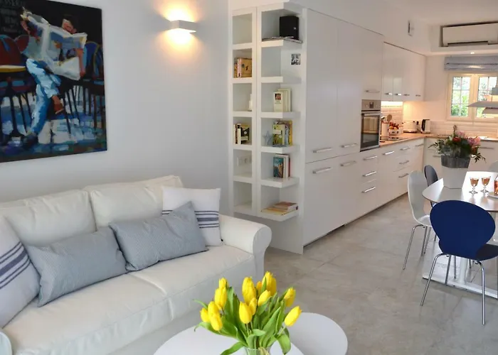 بيت للعطل Maison D'azur غريمو