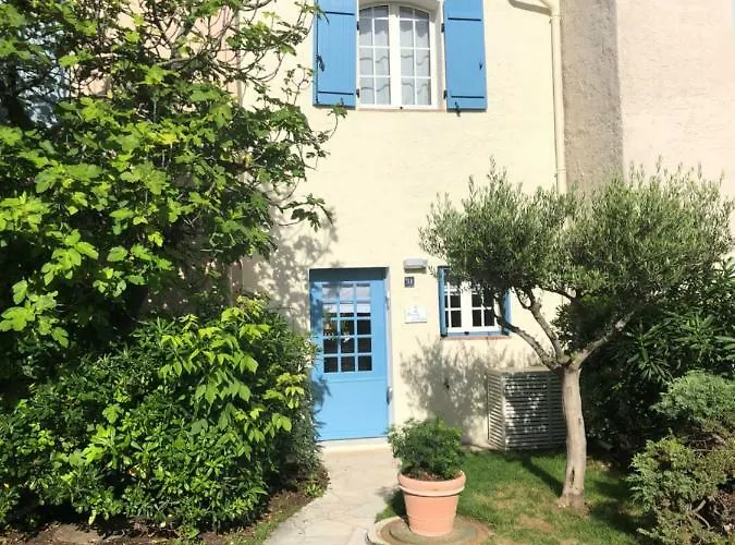 Maison D'azur *