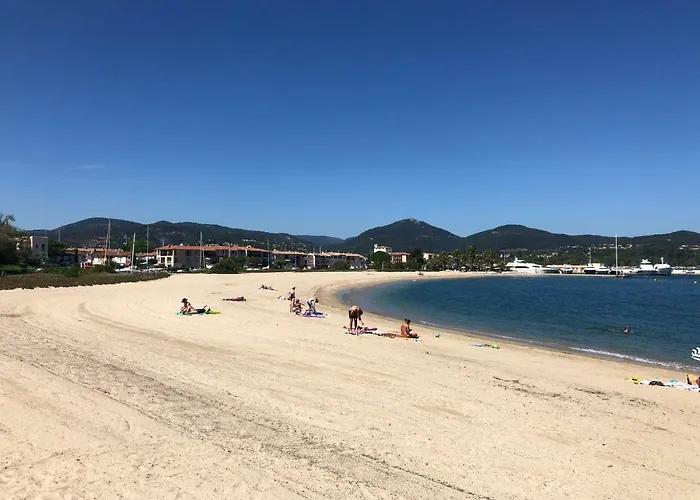 بيت للعطل Maison D'azur *